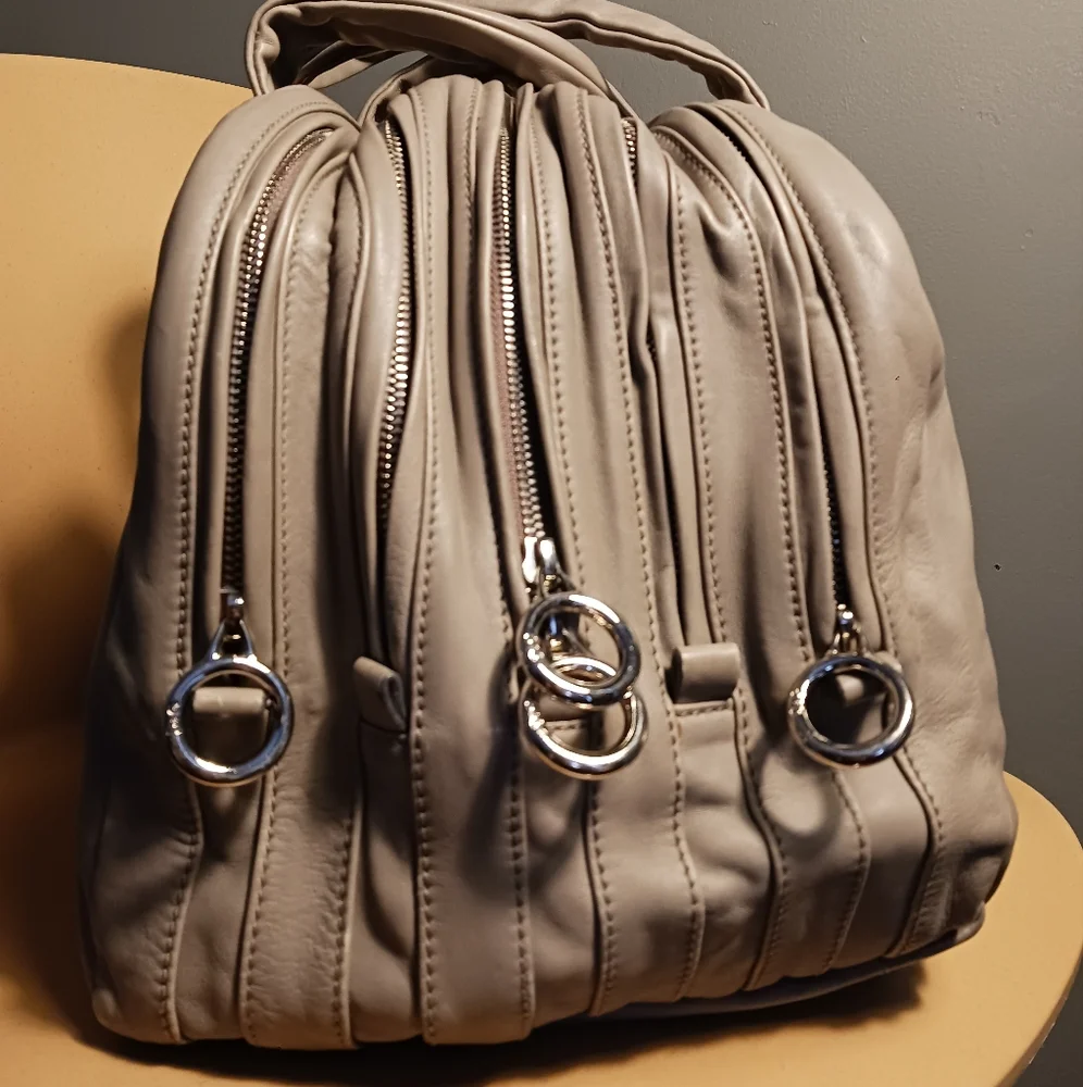 D&G LILLY SOFT gray, or taupe color travel bag - Picture 6 of 16